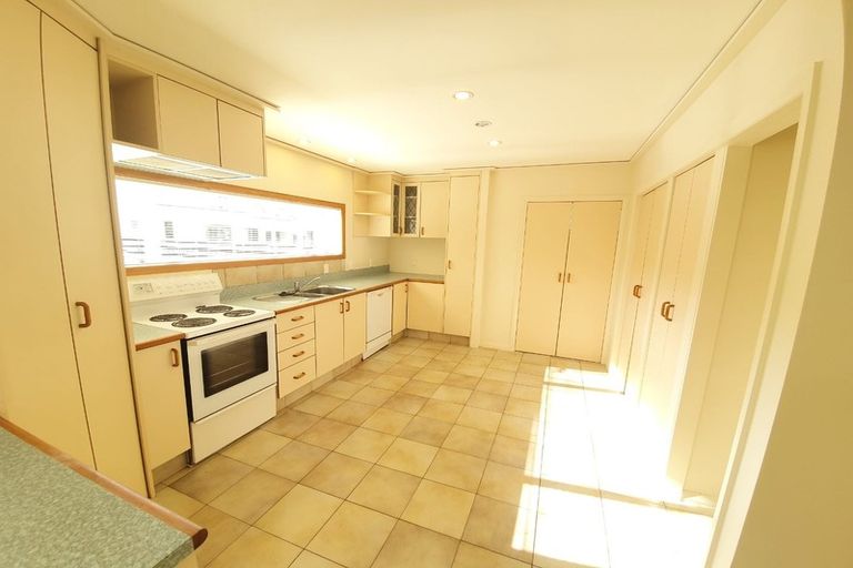 Photo of property in 184 Fitzherbert Avenue, West End, Palmerston North, 4410