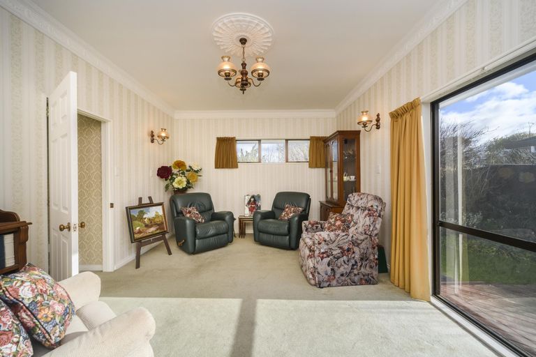 Photo of property in 8 Mcarthur Street, Terrace End, Palmerston North, 4410