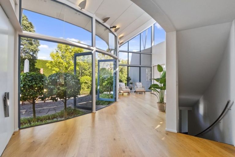 Photo of property in 142 Scarborough Road, Scarborough, Christchurch, 8081