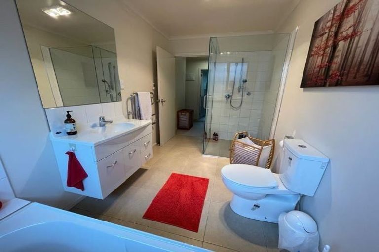 Photo of property in 3 Ruapehu Drive, Fitzherbert, Palmerston North, 4410