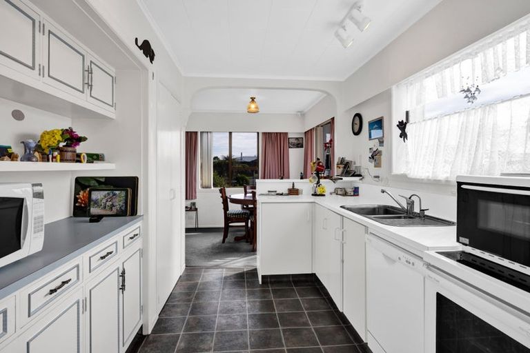 Photo of property in 15 Green Lane, Hawera, 4610