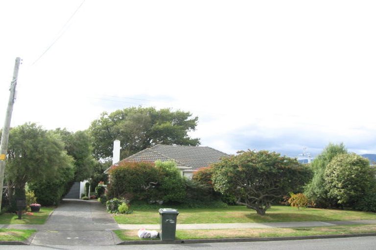 Photo of property in 18 Keys Street, Elderslea, Upper Hutt, 5018