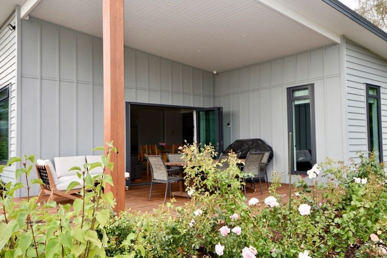 Photo of property in 40b Richmond Road, Carterton, 5713