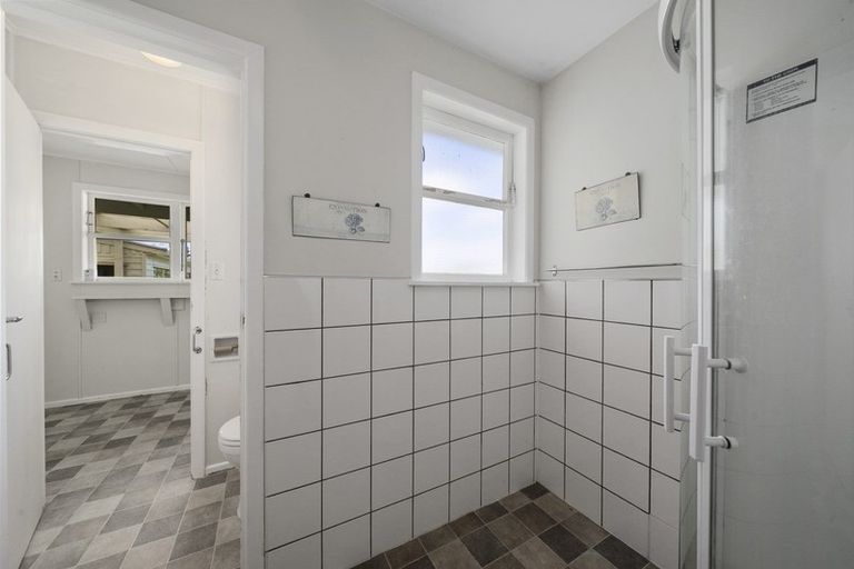 Photo of property in 20 Norfolk Street, Levin, 5510