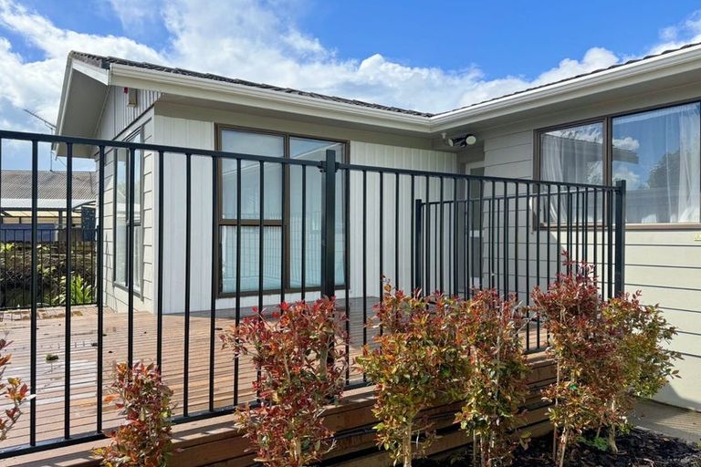 Photo of property in 95 Hyperion Drive, Randwick Park, Auckland, 2105