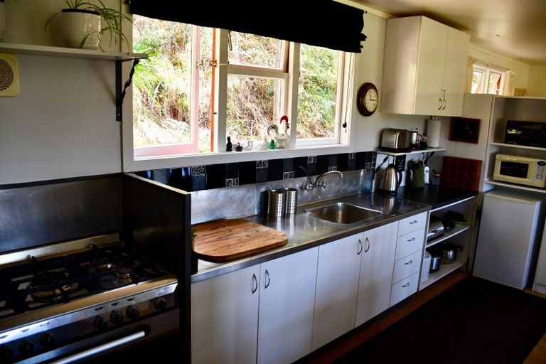 Photo of property in 6 Arapito Road, Karamea, 7893