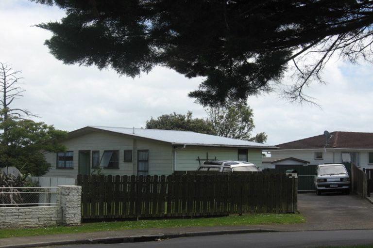 Photo of property in 9 Matua Place, Clendon Park, Auckland, 2103