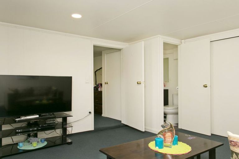 Photo of property in 1/24 Charles Crescent, Rainbow Point, Taupo, 3330