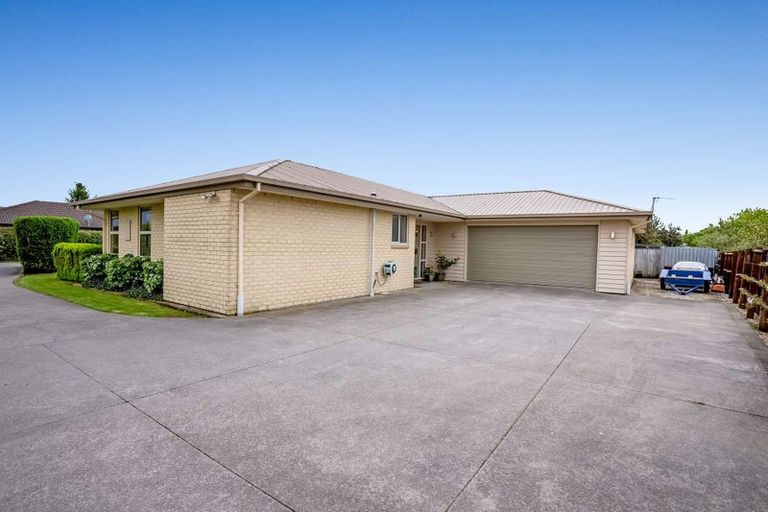 Photo of property in 11 Church Street, Oxford, 7430