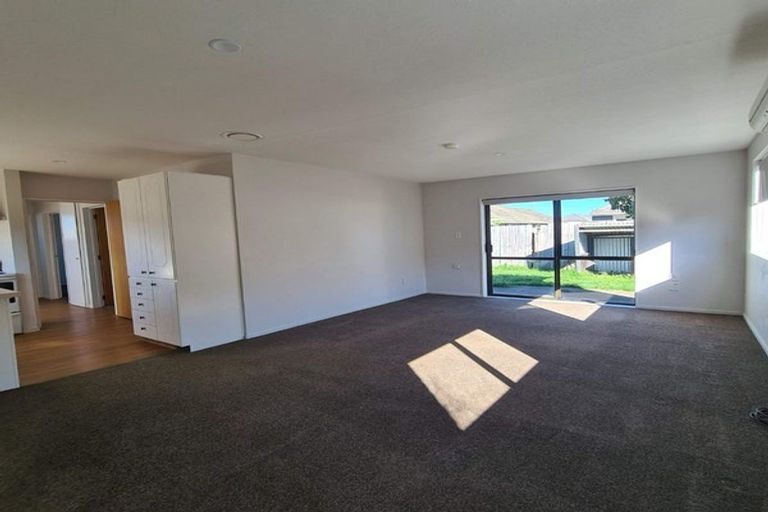 Photo of property in 1/17 Marshland Road, Shirley, Christchurch, 8061