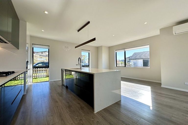 Photo of property in 36 Korihi Drive, Swanson, Auckland, 0614