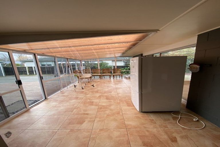 Photo of property in 37 Sparks Road, Hoon Hay, Christchurch, 8025