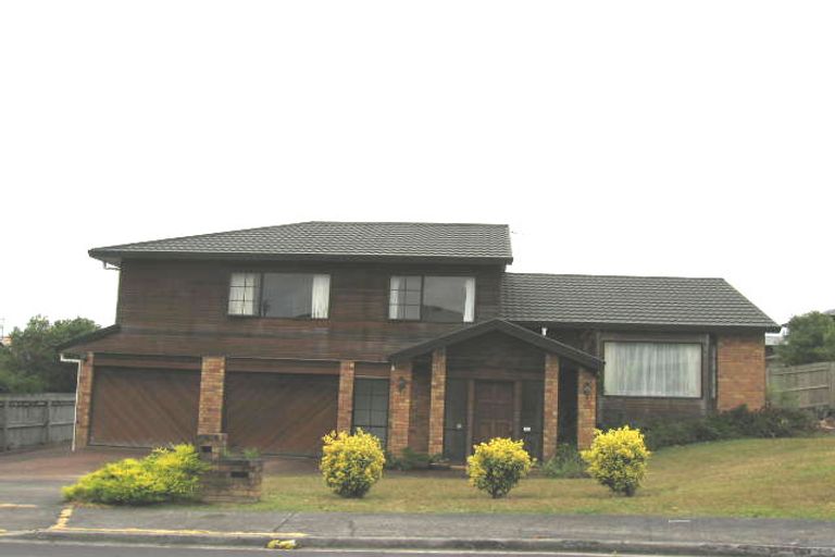 Photo of property in 1/8 Delamare Court, Sunnynook, Auckland, 0632