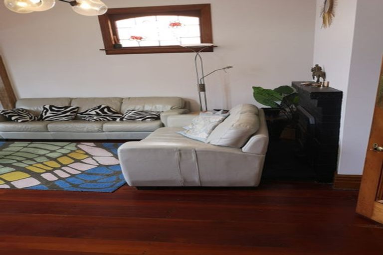 Photo of property in 129 Grant Road, Thorndon, Wellington, 6011