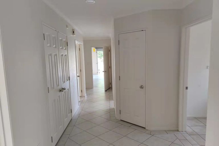 Photo of property in 54 Te Wharau Drive, Greenhithe, Auckland, 0632