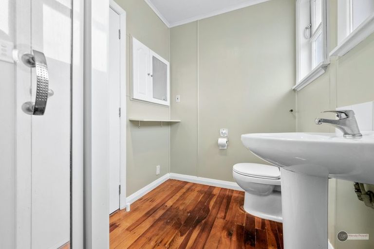 Photo of property in 28a Palmer Crescent, Silverstream, Upper Hutt, 5019