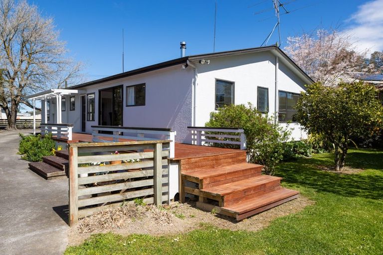 Photo of property in 33 Higginson Street, Otane, 4202