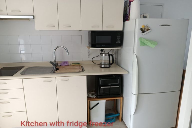 Photo of property in 1/12 Hebron Road, Waiake, Auckland, 0630