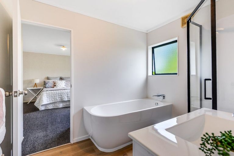 Photo of property in 64 Brymer Road, Grandview Heights, Hamilton, 3200