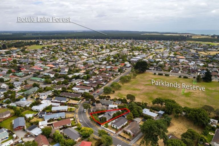 Photo of property in 72 Cottonwood Street, Parklands, Christchurch, 8083