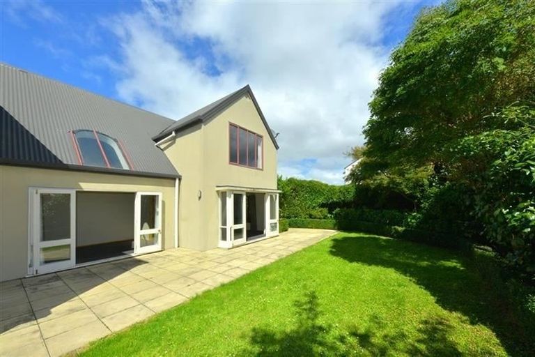 Photo of property in 99 Weston Road, St Albans, Christchurch, 8052