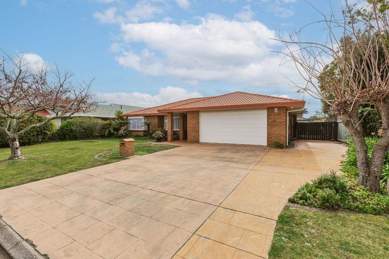 Photo of property in 4 Knightsbridge Place, Taradale, Napier, 4112