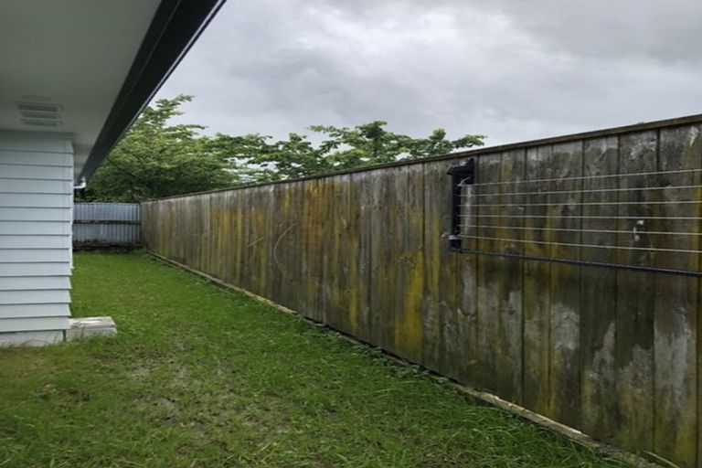 Photo of property in 17a Solway Street, Levin, 5510