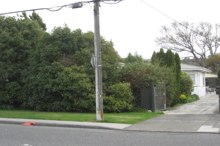 Photo of property in 30 Glen Road, Stokes Valley, Lower Hutt, 5019