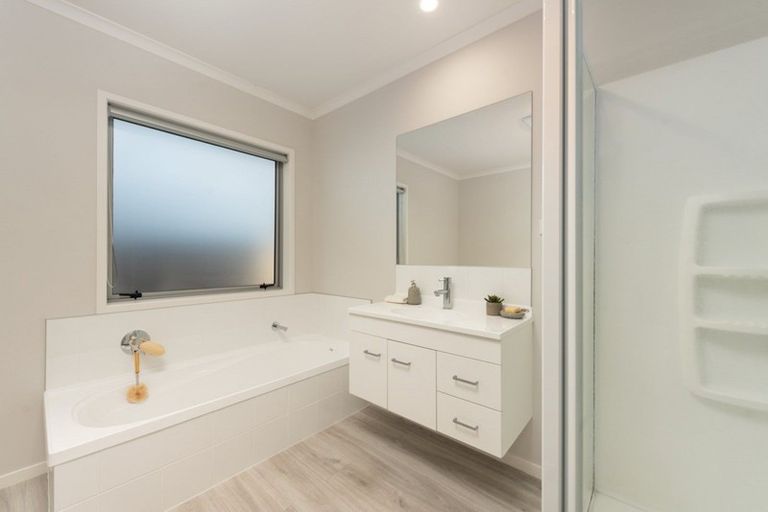 Photo of property in 96 Te Ranga Memorial Drive, Pyes Pa, Tauranga, 3112