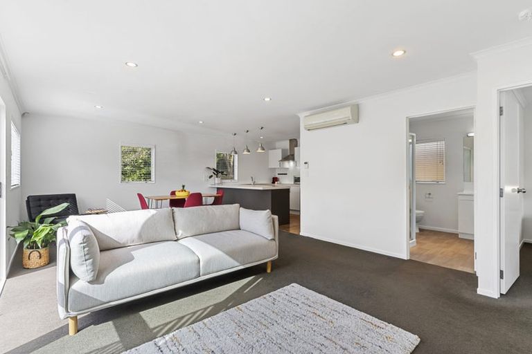 Photo of property in 15a John Street, Birkenhead, Auckland, 0626