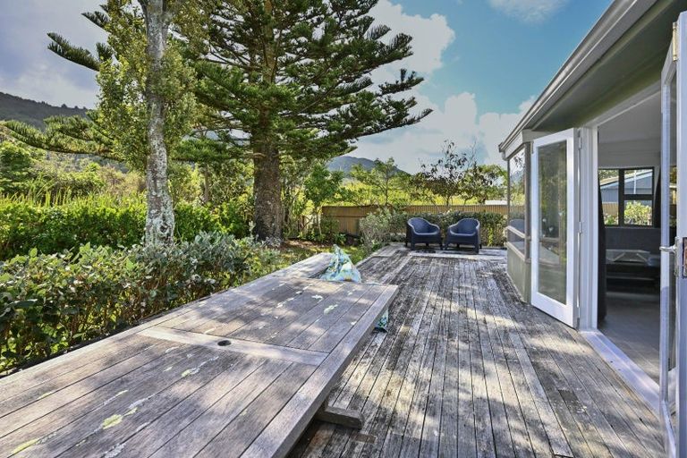 Photo of property in 8 Katrin Place, Mahia, 4198