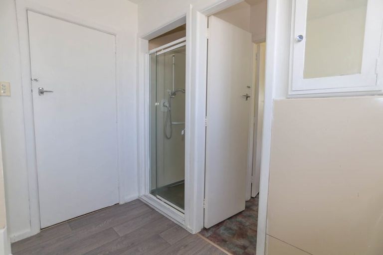 Photo of property in 8 Lochee Road, Upper Riccarton, Christchurch, 8041