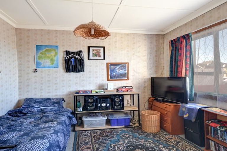 Photo of property in 11 Fawcett Street, South Dunedin, Dunedin, 9012