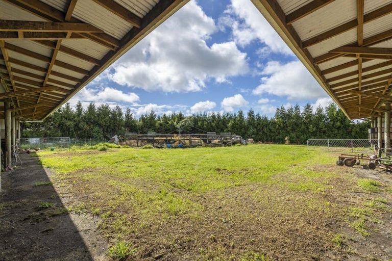 Photo of property in 77 Matarikoriko Road, Brixton, Waitara, 4382