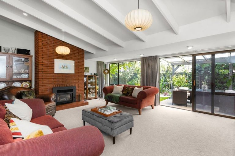 Photo of property in 21 Upham Crescent, Taradale, Napier, 4112