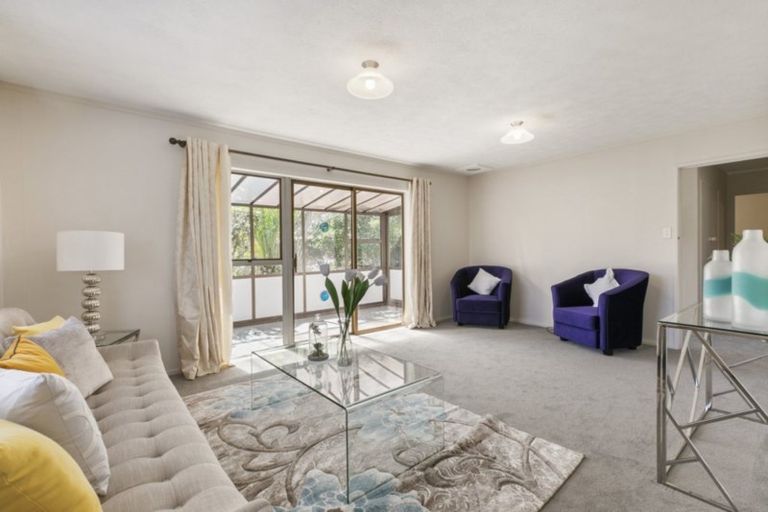 Photo of property in 39 Takapu Street, Henderson, Auckland, 0612
