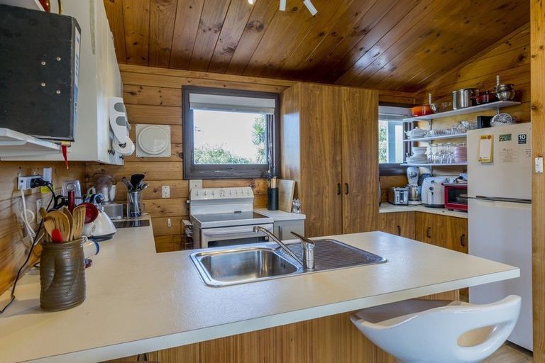 Photo of property in 64 Edinburgh Terrace, Foxton Beach, Foxton, 4815