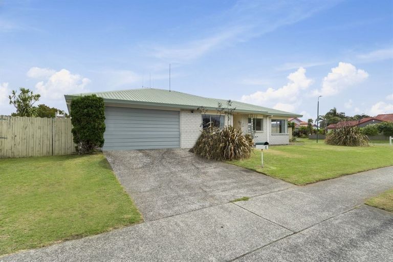Photo of property in 42 Kane Road, Papamoa Beach, Papamoa, 3118