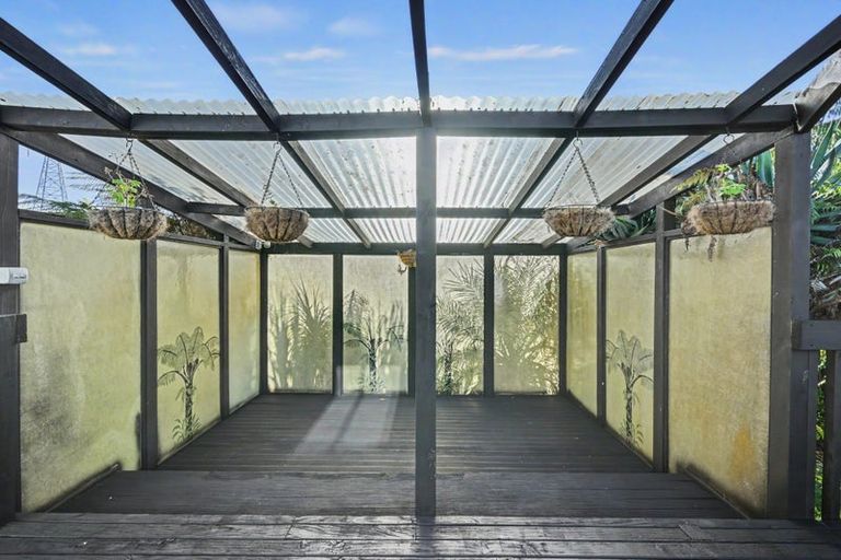 Photo of property in 30 Arlette Place, Massey, Auckland, 0614