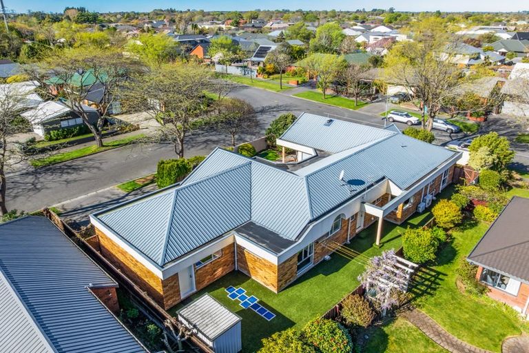 Photo of property in 158 Hawthornden Road, Avonhead, Christchurch, 8042