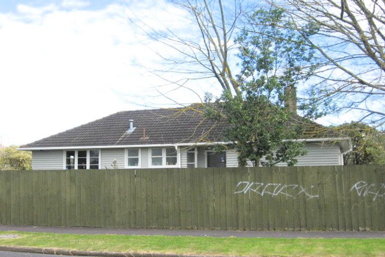 Photo of property in 37 Douglas Crescent, Fairfield, Hamilton, 3214