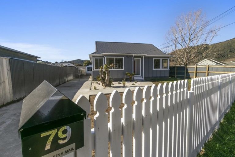 Photo of property in 79 Waddington Drive, Naenae, Lower Hutt, 5011
