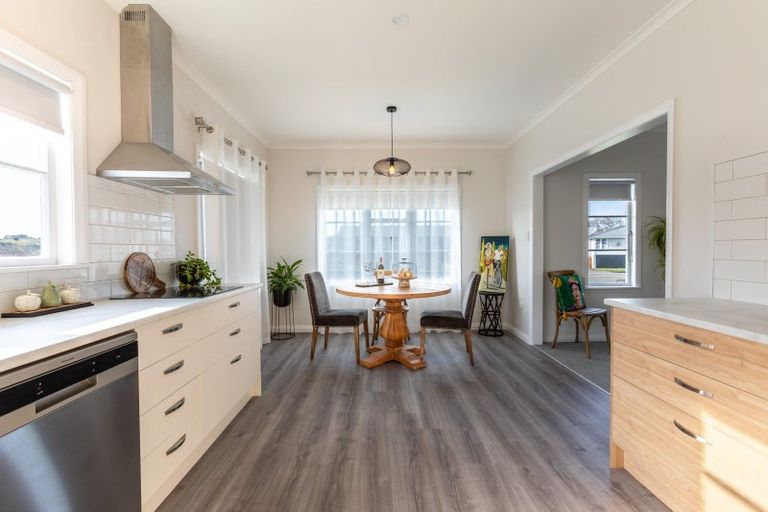 Photo of property in 20 George Street, Dannevirke, 4930