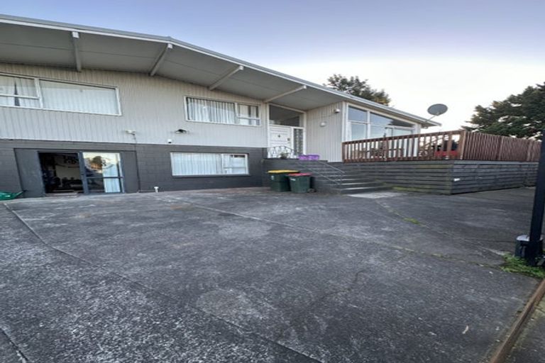 Photo of property in 6 Minton Place, Manurewa, Auckland, 2102