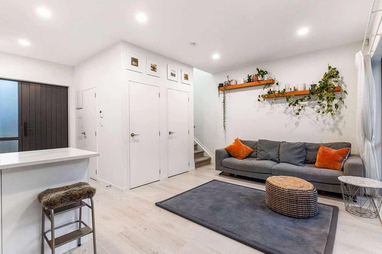 Photo of property in 136c Tiriwa Drive, Massey, Auckland, 0614