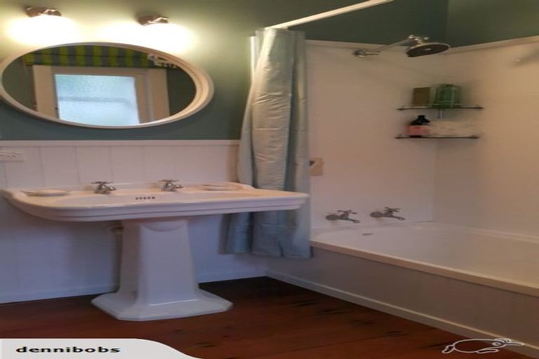 Photo of property in 23 Delhi Crescent, Khandallah, Wellington, 6035