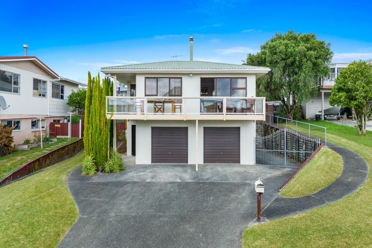 Photo of property in 3 Kotuku Place, Snells Beach, 0920