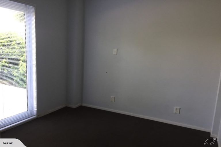 Photo of property in 12 Moorpark Place, Ilam, Christchurch, 8041