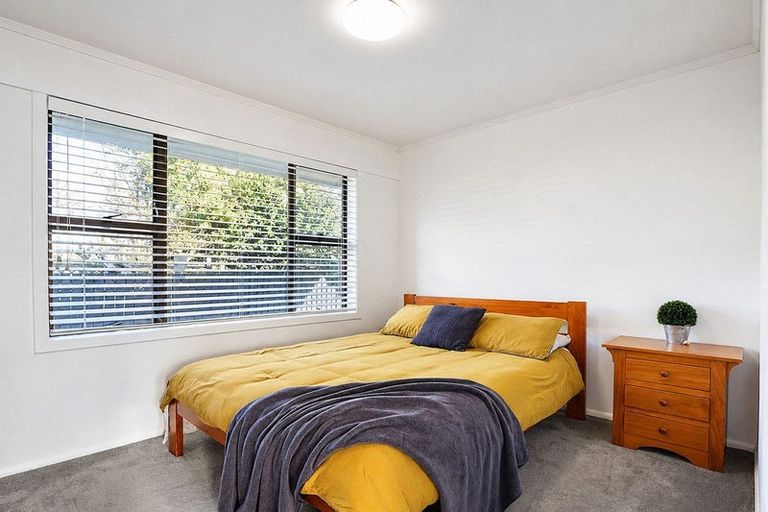Photo of property in 56 Braid Road, St Andrews, Hamilton, 3200