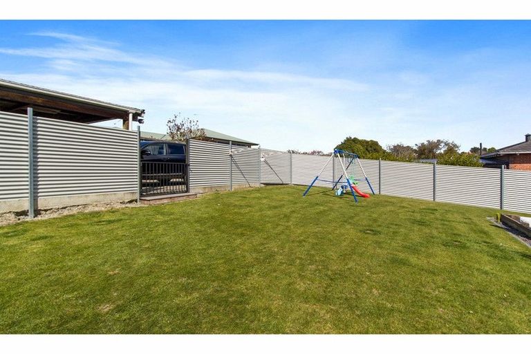 Photo of property in 22 Grasmere Street, Waimataitai, Timaru, 7910